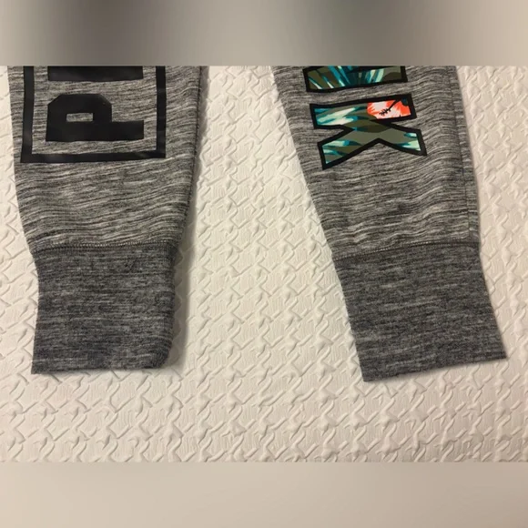 PINK size medium logo jogger sweat pants with Hawaiian floral print - Picture 4 of 9